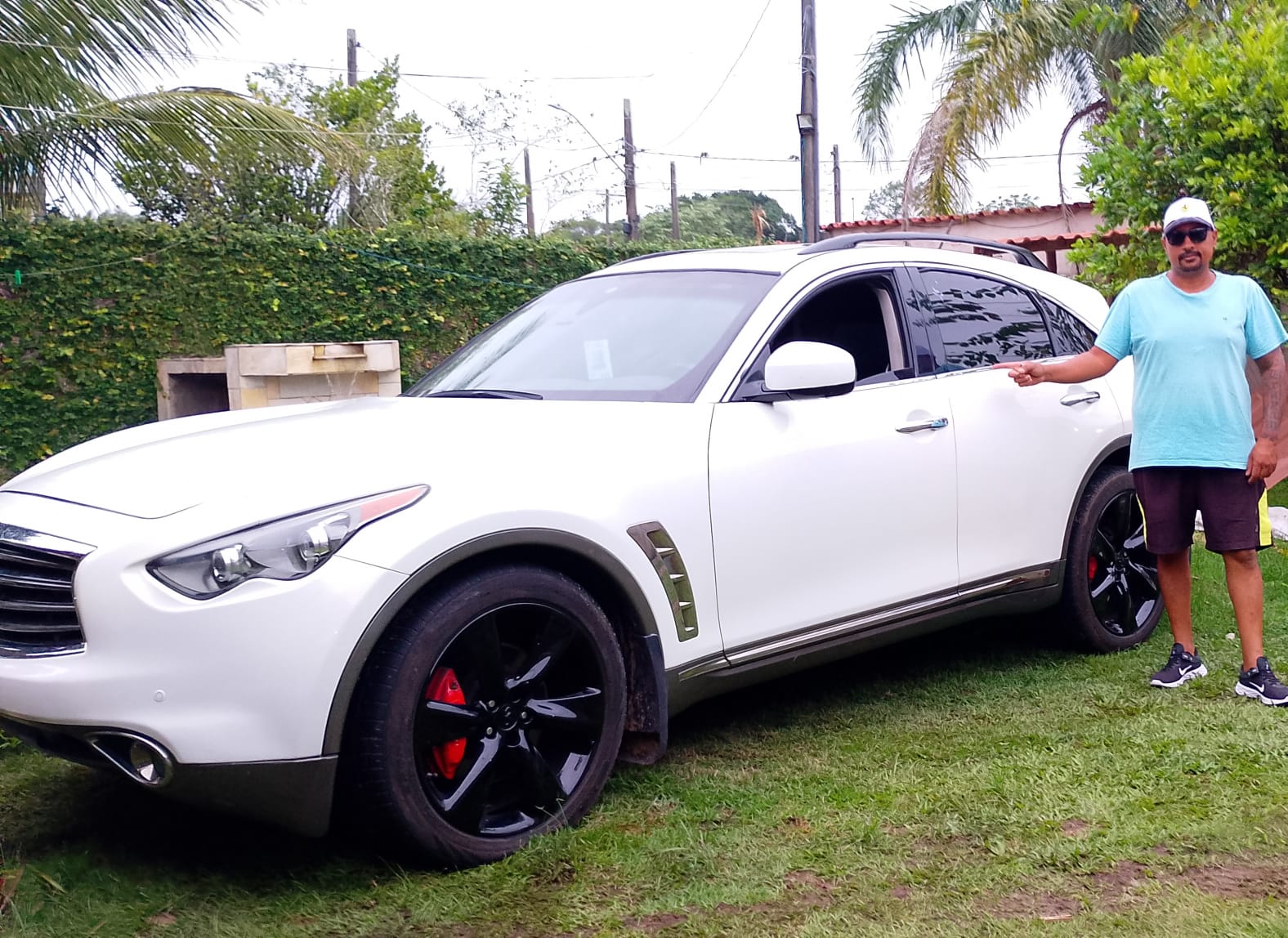 Concorra a um FX50S V8